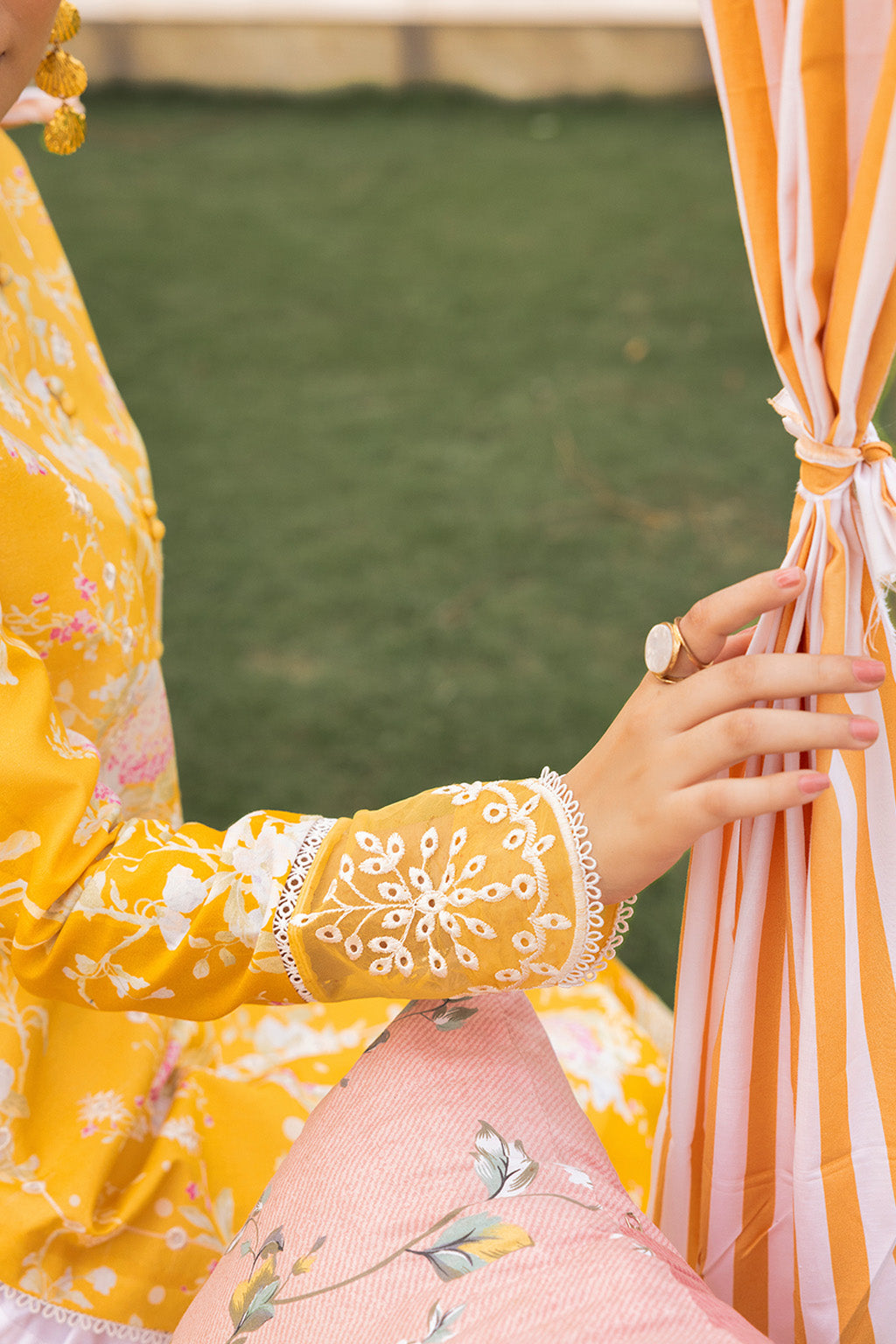 Yellow - Amber Bloom